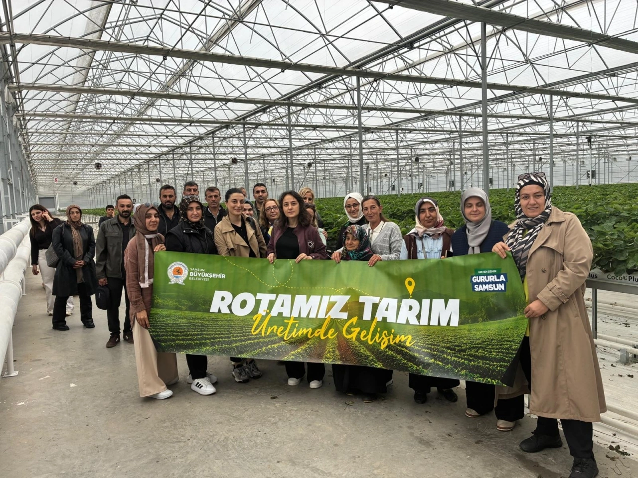 İkinci etapta üreticiler, 19 Mayıs Tıbbi Aromatik Bitki Kurutma ve İşleme Tesisi’ni ziyaret etti.