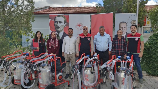 Çorum Boğazkale’de 4 yetiştiriciye süt sağım makinesi — Fotoğraf 1