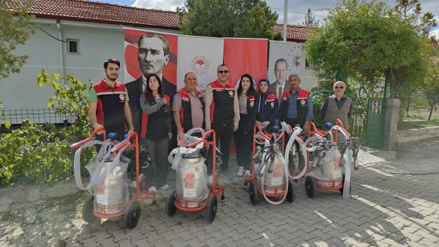 Çorum Boğazkale’de 4 yetiştiriciye süt sağım makinesi — Fotoğraf 2