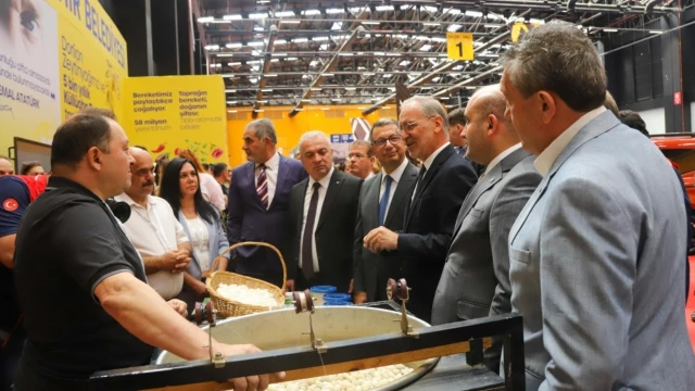 Eskişehir Tarım Fuarı’nda yerel üretim ve ipek tanıtılıyor — Fotoğraf 3