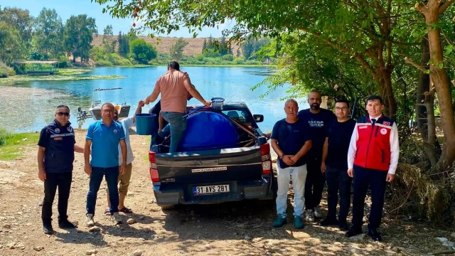 Hatay’da baraj ve göletlere 682 bin sazan yavrusu bırakıldı — Fotoğraf 4