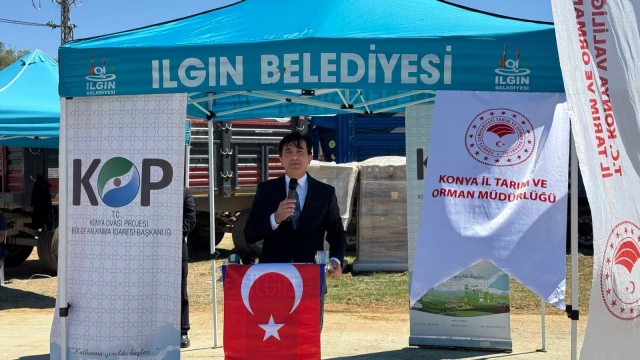 Ilgın’da üreticilere silaj paketleme makinesi teslim edildi — Fotoğraf 1