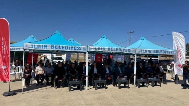 Ilgın’da üreticilere silaj paketleme makinesi teslim edildi — Fotoğraf 7