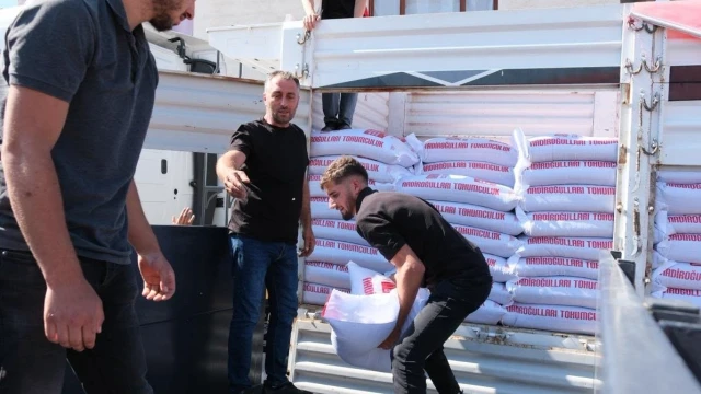 Kemaliye’de %75 hibeli kırmızı mercimek tohumu dağıtıldı — Fotoğraf 2