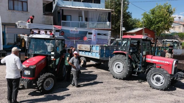 Kemaliye’de %75 hibeli kırmızı mercimek tohumu dağıtıldı — Fotoğraf 6