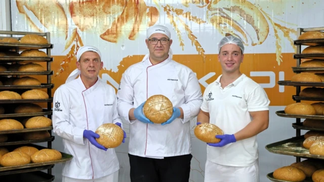 Kocaeli’de Tam Buğday Ekmeği Halk Ekmek Büfelerinde — Fotoğraf 6