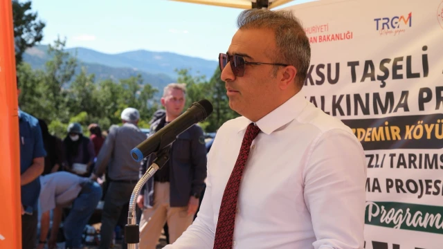 Özdemir Köyü’nde 600 dekar tarım arazisi sulamaya kavuştu — Fotoğraf 1