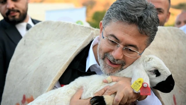 Tarım Bakanı Yumaklı: Türkiye bal üretiminde ikinci sırada — Fotoğraf 10