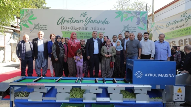 Adana’da zeytin üreticilerine boylama makinesi desteği — Fotoğraf 10