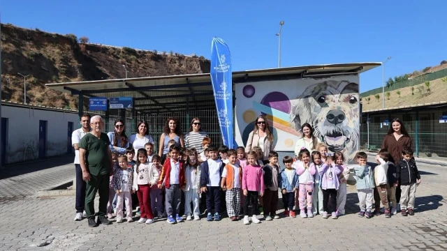 Aydın’da Öğrenciler Hayvan Bakım Merkezini Ziyaret Etti