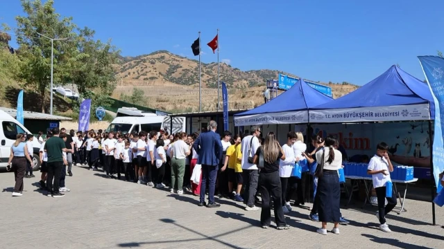 Aydın’da Öğrenciler Hayvan Bakım Merkezini Ziyaret Etti — Fotoğraf 3