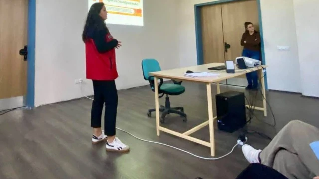 Çay’da Lise Öğrencilerine Güvenilir Gıda Eğitimi Verildi — Fotoğraf 1