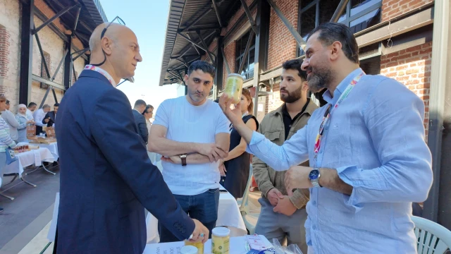 Deprem bölgesindeki gıda işletmeleri Adana’da buluştu — Fotoğraf 3