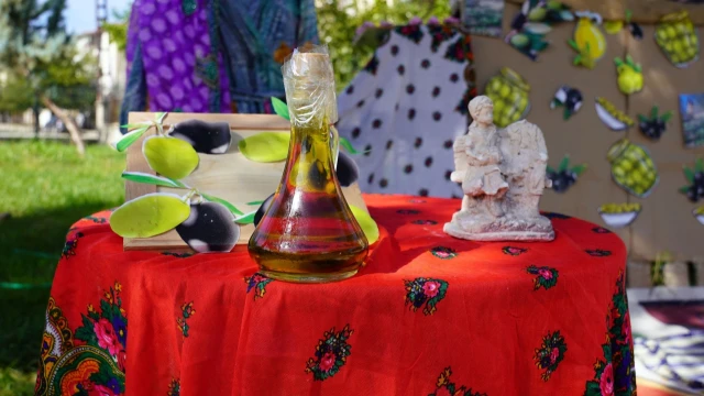 Diyarbakır’da kreş çocukları zeytin kırma etkinliğine katıldı — Fotoğraf 5