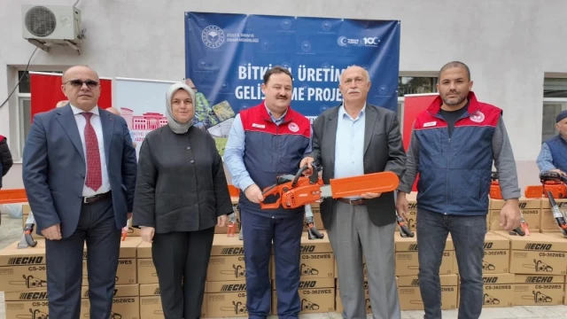 Düzce’de 102 Üreticiye Fındık Bahçesi Ekipmanı Verildi — Fotoğraf 5
