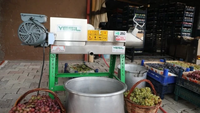 Elazığ’da 990 Tarım Makinesi Yüzde 70 Hibeyle Verildi — Fotoğraf 4