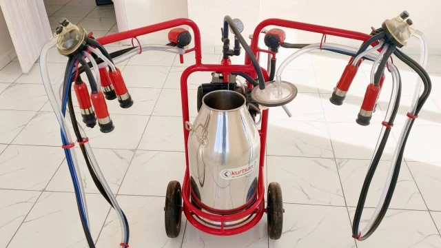 Gümüşhane'de çiftçiye %75 hibeli süt sağım makinesi desteği