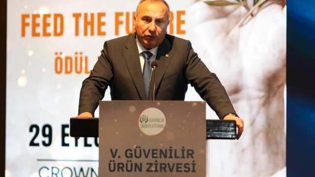 Güvenilir Ürün Zirvesi’nde 16 İş İnsanına Ödül — Fotoğraf 1