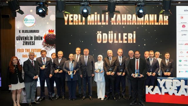 Güvenilir Ürün Zirvesi’nde 16 İş İnsanına Ödül — Fotoğraf 2