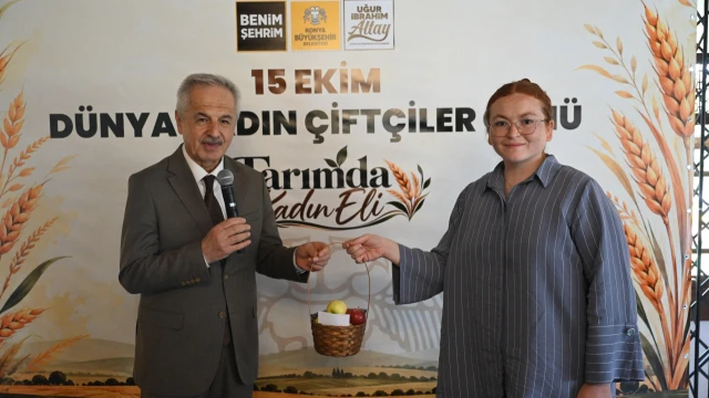 Konya’da kadın çiftçiler için 7’nci buluşma düzenlendi — Fotoğraf 7