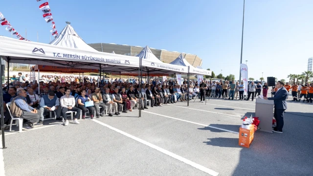 Mersin’de 347 zeytin üreticisine hasat makinesi desteği — Fotoğraf 6