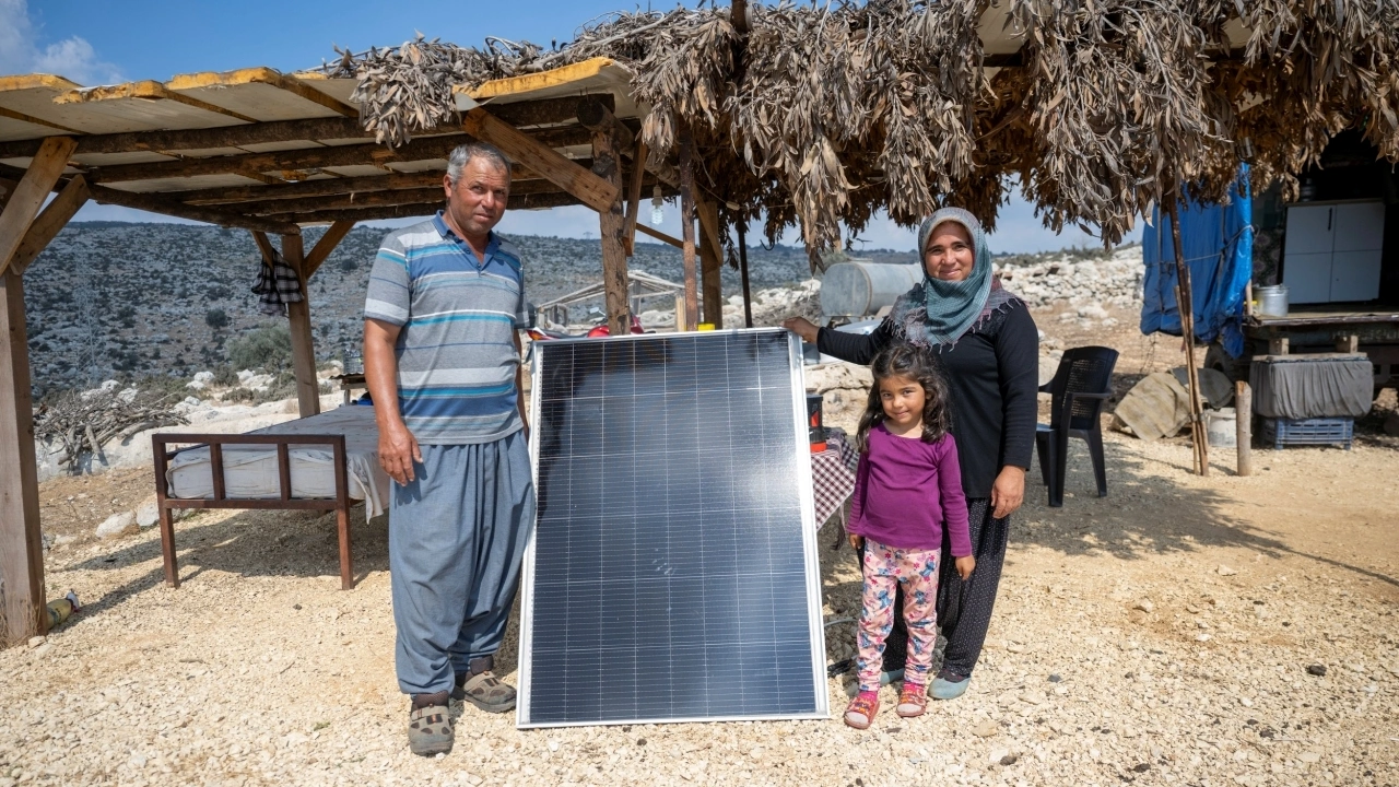 Mersin’de Konargöçer Üreticiye Güneş Enerjisi Desteği