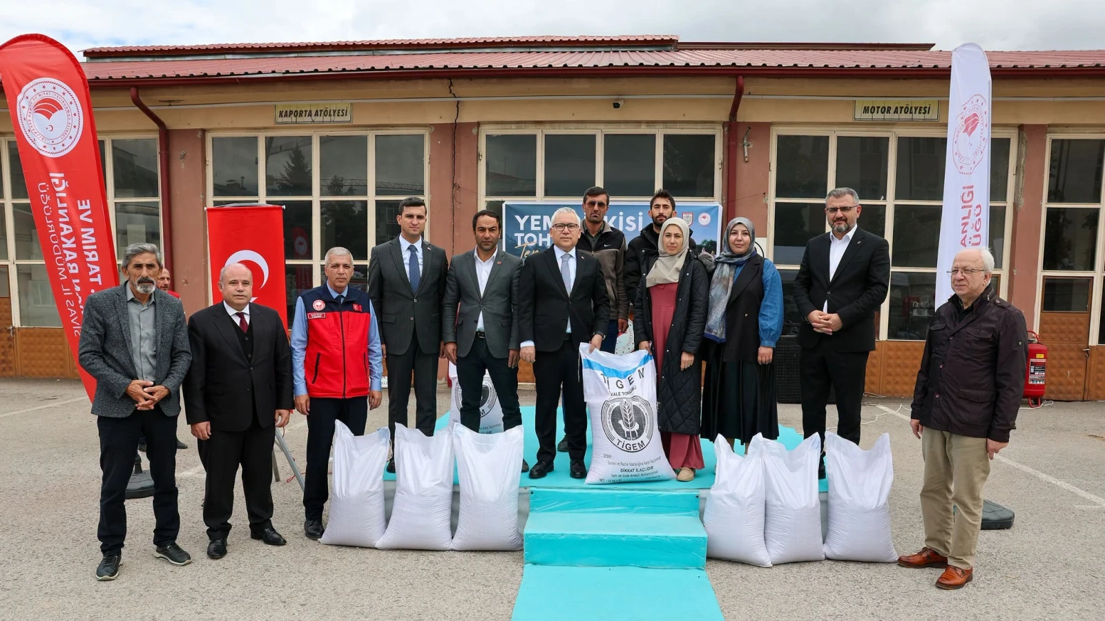 Sivas'ta yem bitkisi tohumu dağıtıldı