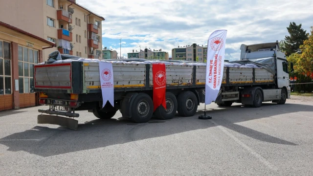 Sivas’ta 350 üreticiye 6,16 milyon liralık yem desteği — Fotoğraf 12