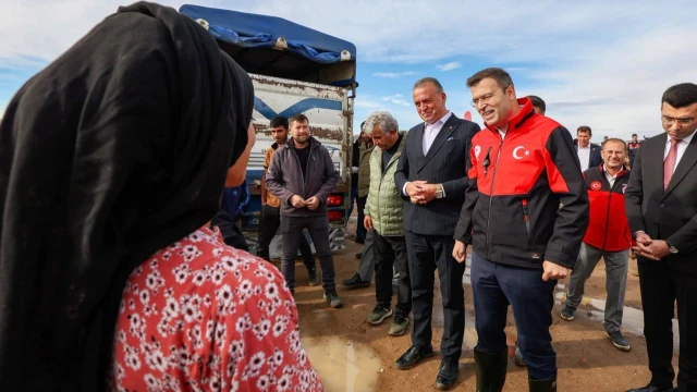 Vali Akmeşe: “Yerli tohumlarımız gayet başarılı” — Fotoğraf 1