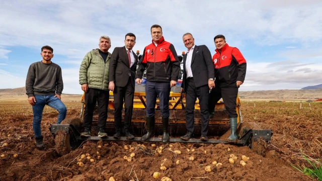 Vali Akmeşe: “Yerli tohumlarımız gayet başarılı” — Fotoğraf 8