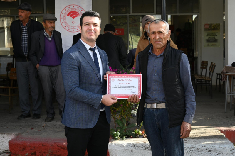 Denizli Tarım İl Müdürlüğü Zeytin Tarla Okulunu Tavas’ta Tamamladı