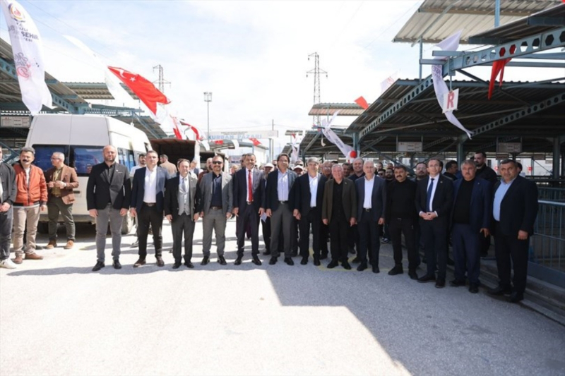 Denizli Büyükşehir 572 üreticiye koyun-koç desteği verdi