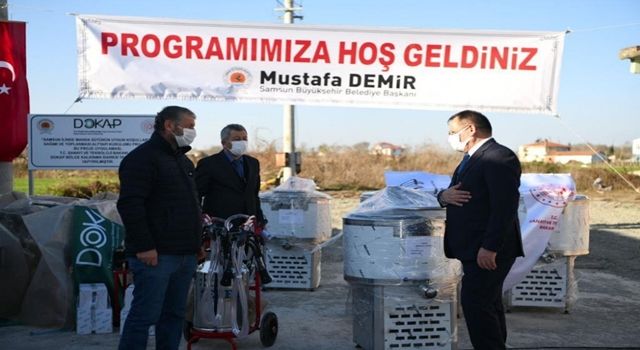 Büyükşehir'den Manda Yetiştiricilerine Makine Desteği