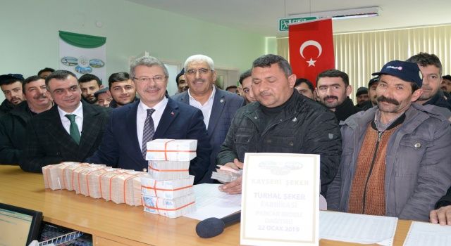 Pancar Üreticisine 14 Milyon 855 Bin Liralık Bayram Avansı