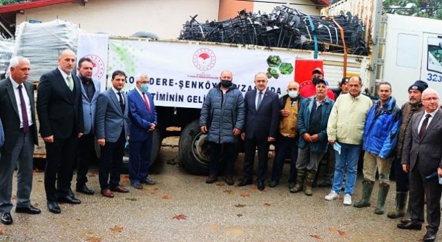 Kivi Bahçelerinin Tesisinde Kurulacak Malzemelerin Dağıtımı Yapıldı