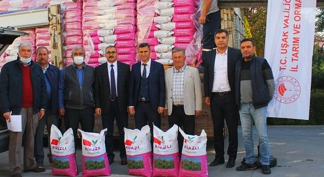 62 Ton Yem Bezelyesi Tohumu Dağıtımı Yapıldı