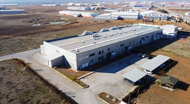 Erzincan Süt Ürünleri İşleme Fabrikası çiftçiye de ülkeye de kazandıracak