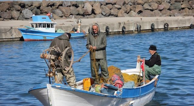 Giresun’da Geleneksel Kıyı Balıkçılarına Destekleme Ödemesi Yapıldı