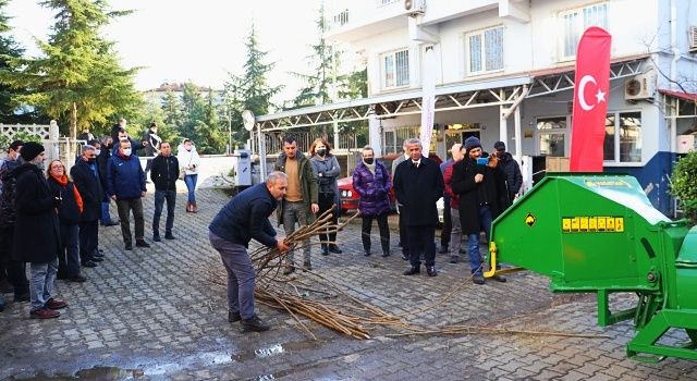 Terme’de Üreticilere Fındık Dal Öğütme Makinası Teslimi Yapıldı