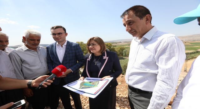 Başkan Şahin, Karapınar Gölü’nde yapılacak çalışmalar öncesi incelemede bulundu