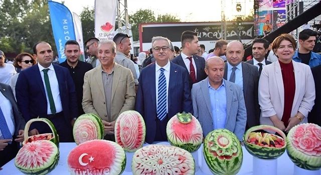 “12.Diyarbakır Karpuz Festivali” Coşkuyla Gerçekleştirildi