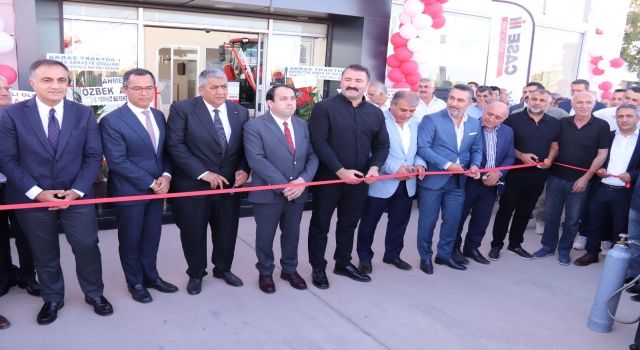 CASE IH Diyarbakır plaza açılışı TürkTraktör üst yönetiminin katılımıyla gerçekleştirildi