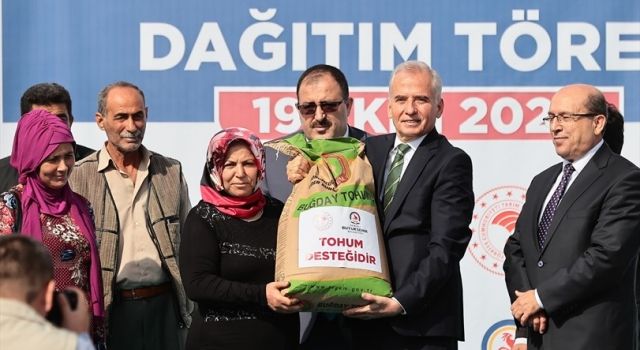 Büyükşehir ile üreticinin yüzü gülüyor