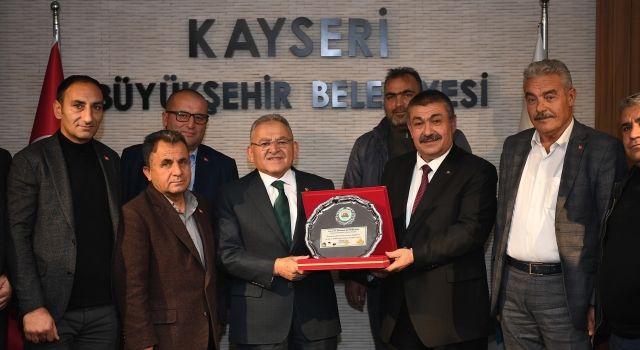 Başkan Büyükkılıç’a Kayseri Çiftçisinden Teşekkür