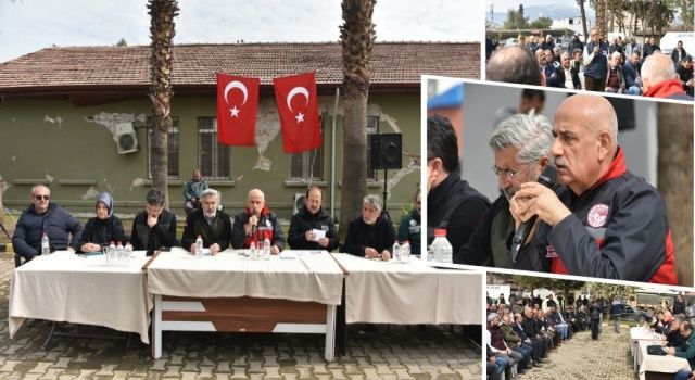 Bakan Kirişci Hatay'ın Kırıkhan İlçesinde Çiftçilerle Bir Araya Geldi