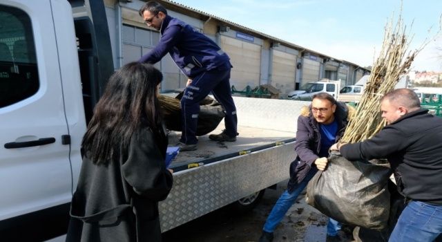 Eskişehir’den İzmir’e dut fidanı hibesi