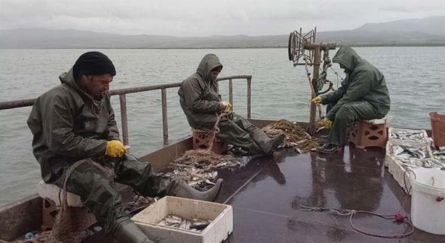 2022 - 2023 Endüstriyel balıkçılık av sezonu kapandı