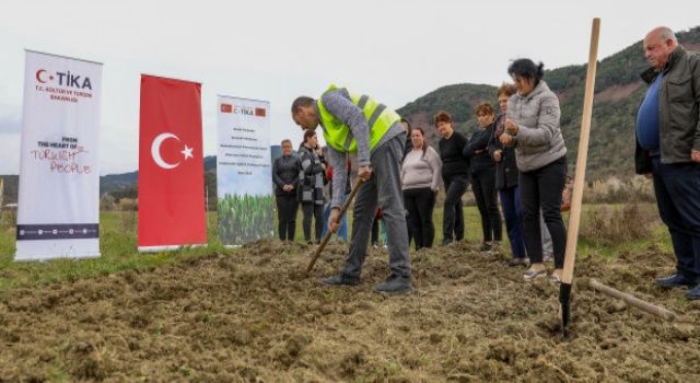 Arnavutluk’ta yetim çocukların ailelerine tarımsal destek