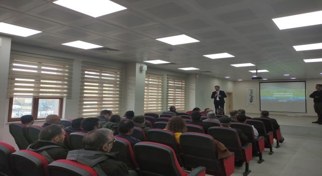 Selim'de "Hayvan Besleme ve Beslenme Hastalıkları" konusunda bilgilendirme toplantısı düzenlendi