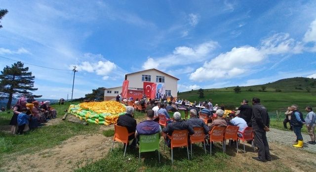 Üreticilere Organik Gübre Dağıtımı Gerçekleştirildi